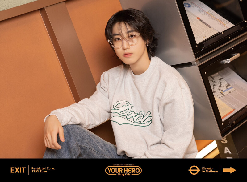 Stray Kids JAPAN SEASON’S GREETINGS 2025 “Your Hero” documents 3