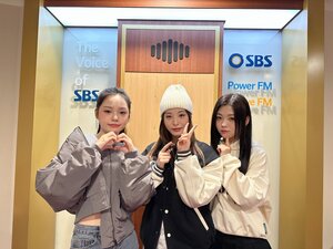 221119 CLASS:y Twitter & Instagram update - Boeun, Seonyou, Riwon