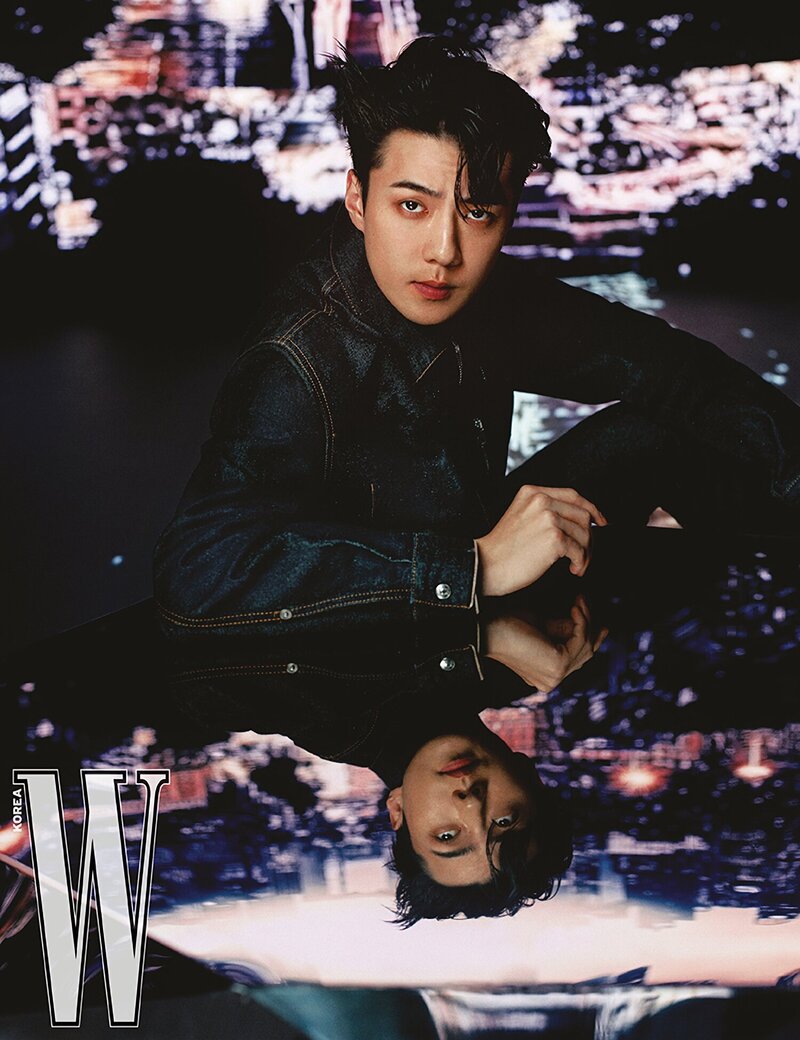 SEHUN for W Korea 'LOVE YOUR W' x (DIOR x SACAI) Capsule Collection Dec Issue 2021 documents 6