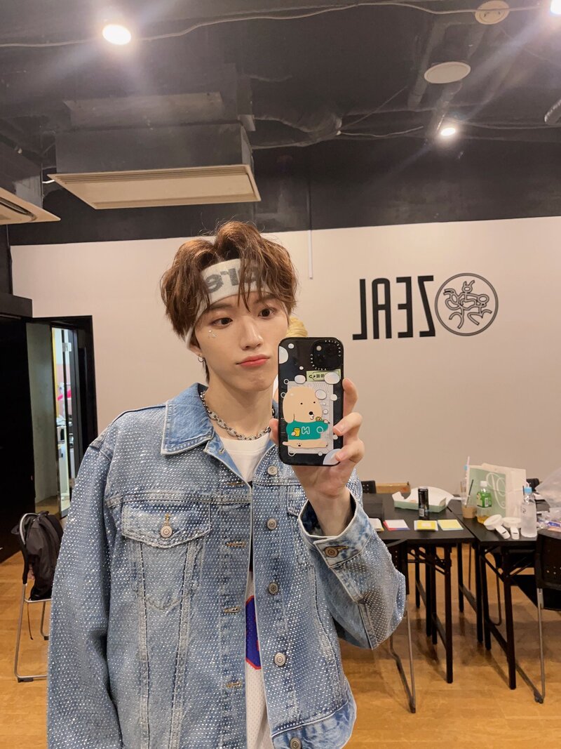 230927 - Aimers Twitter update - Wooyoung documents 2