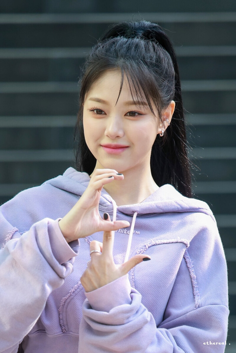 231018 Loossemble HyunJin - Mini Fanmeet documents 1