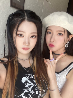 230707 W!TCHX Twitter Update - Lucia & Mago