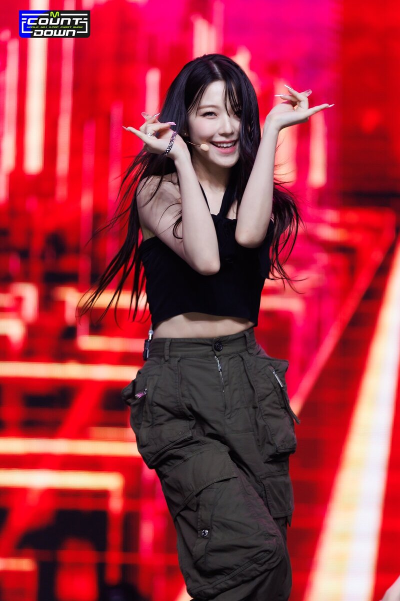 230608 fromis_9 Jiheon - '#menow' at M COUNTDOWN documents 1