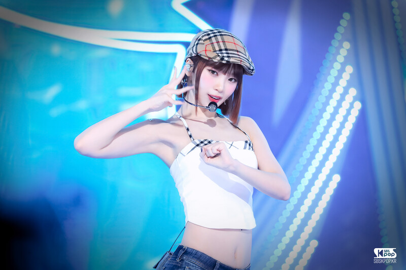 240901 LE SSERAFIM Chaewon - 'Crazy' + '1-800-hot-n-fun' at Inkigayo documents 1