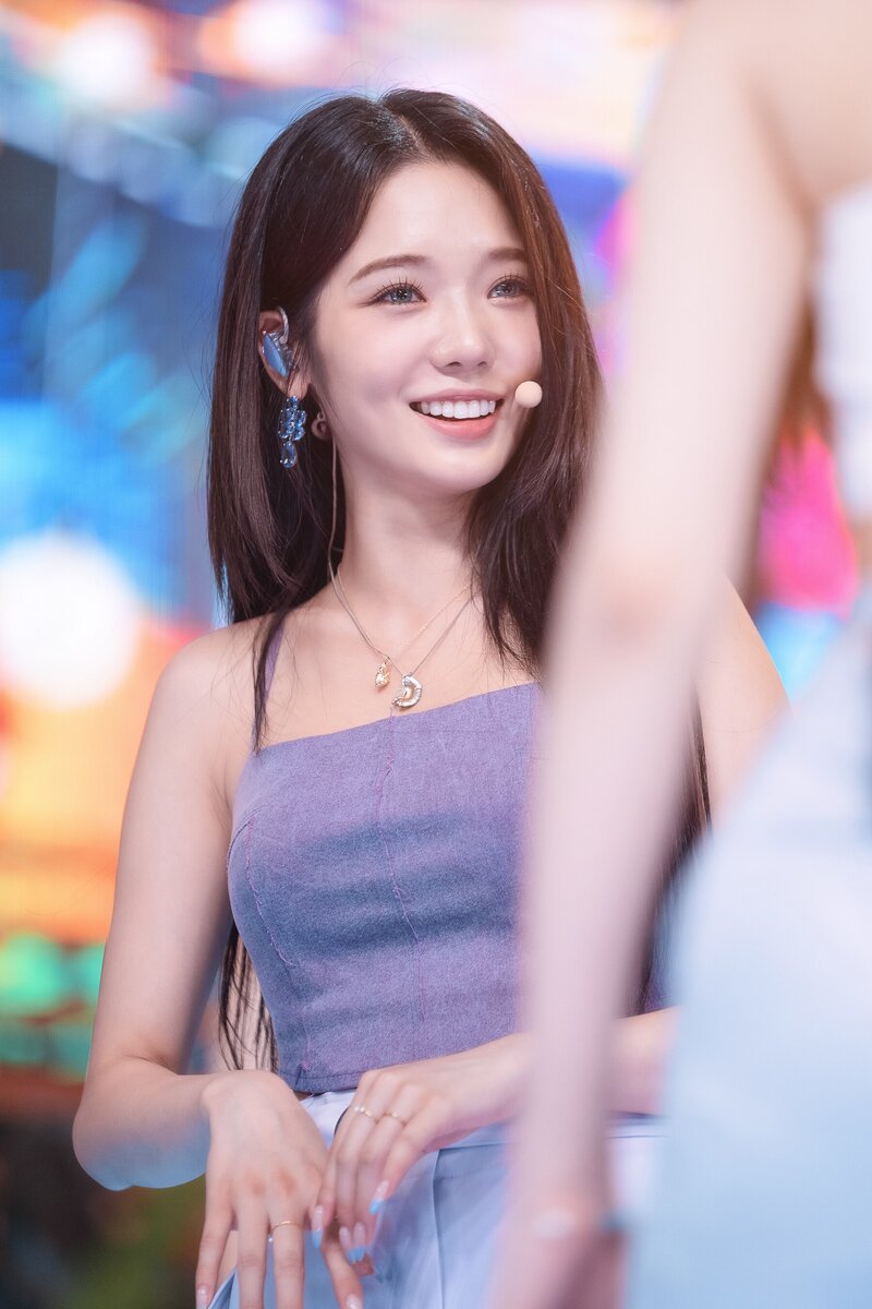 220703 fromis_9 Jisun - 'Stay This Way' at Inkigayo documents 21