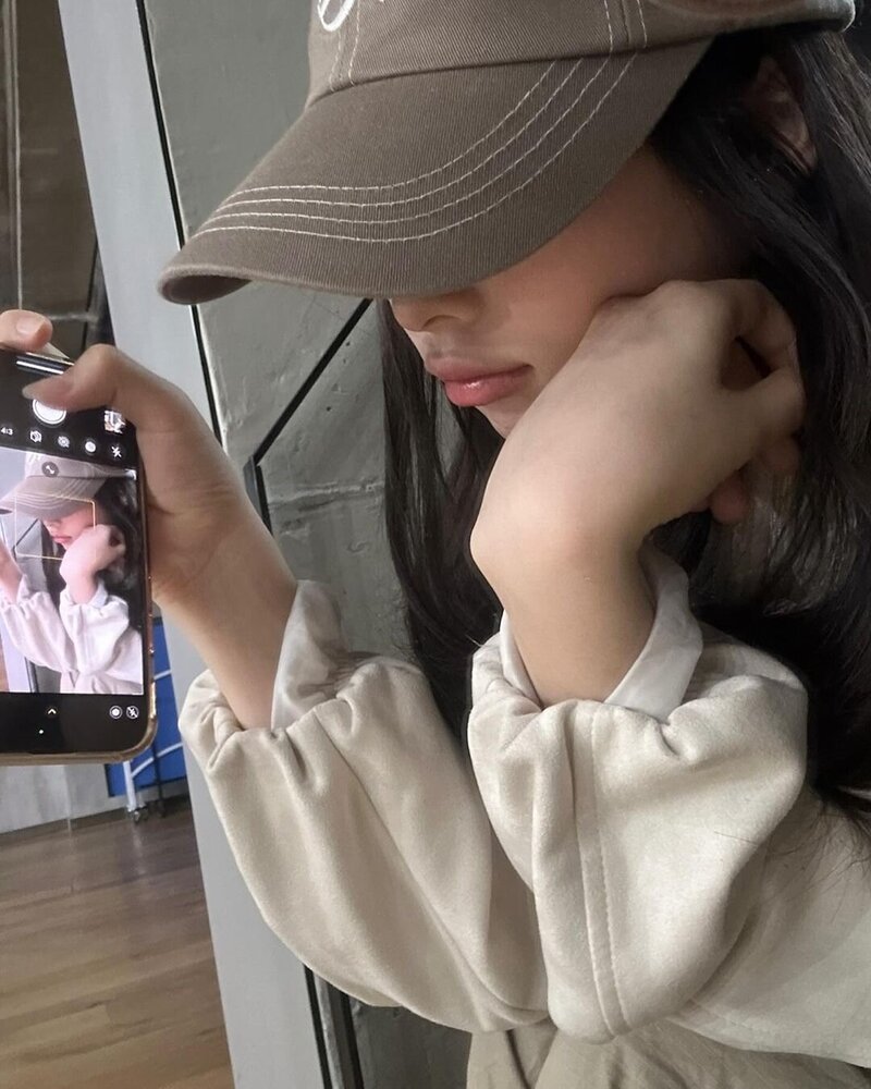 231209 CLASS:y Instagram Update - Kim Seonyou documents 2