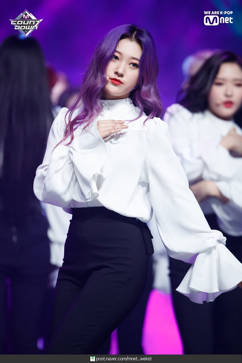 190221 LOONA - 'Butterfly' at M COUNTDOWN documents 14
