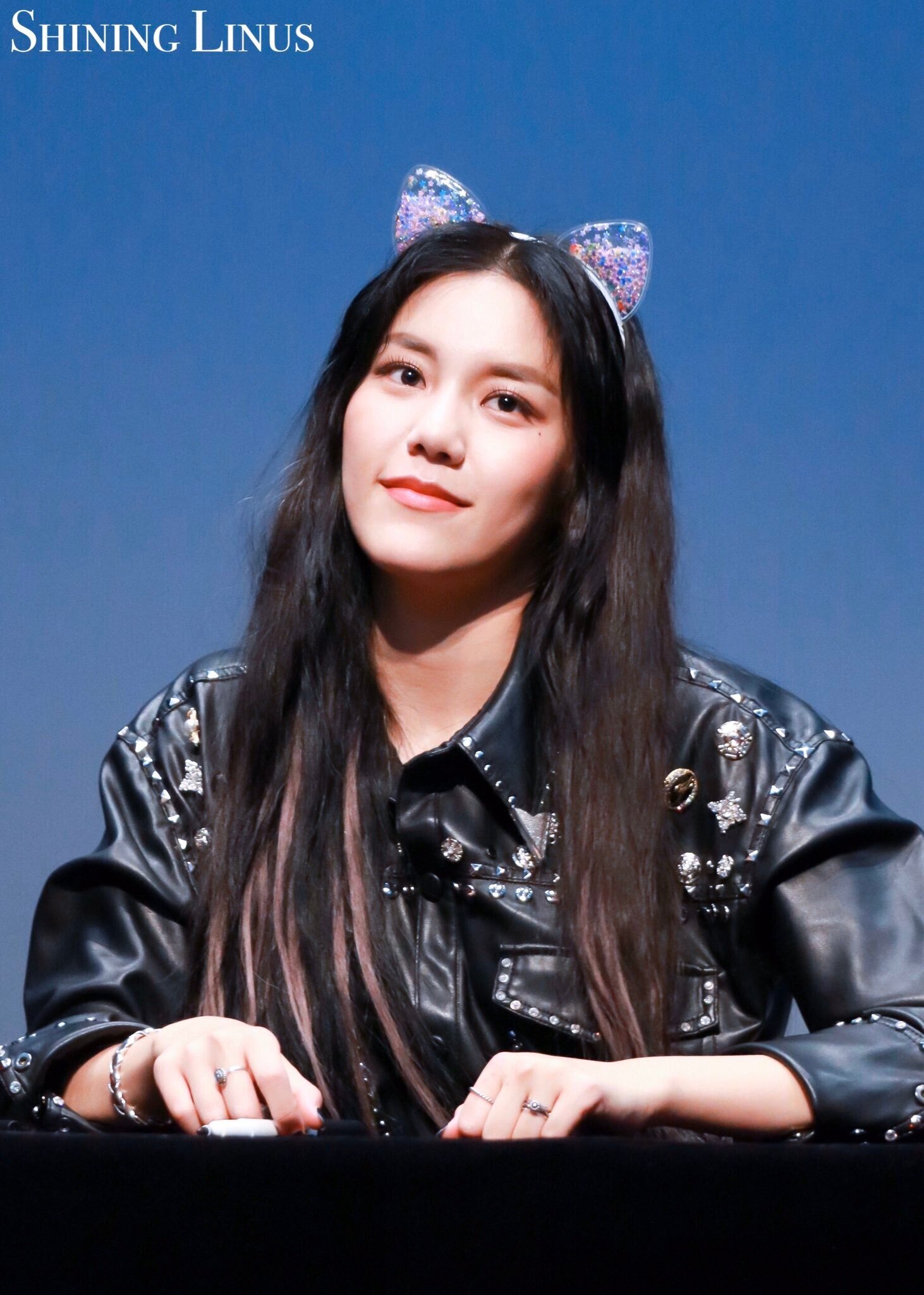 191201 AOA Hyejeong at 'NEW MOON' Fansign | kpopping