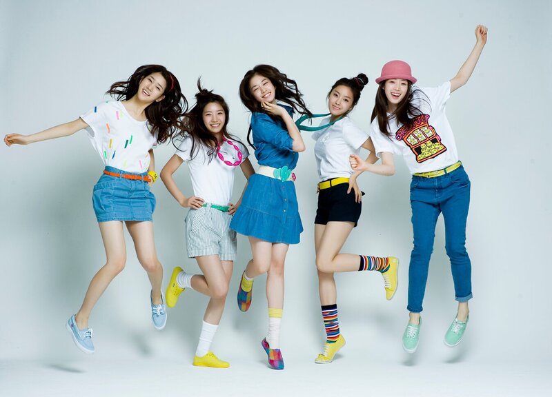 T-ara group introduction photoshoot (2009 predebut) documents 3