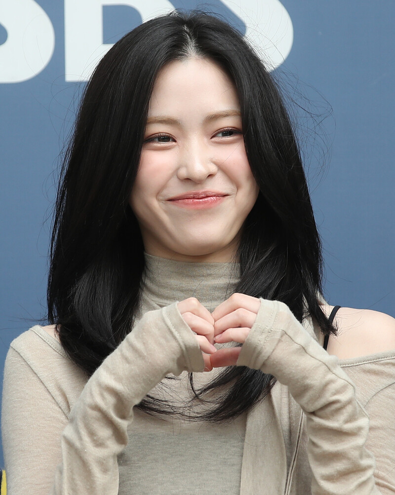 241029 ITZY Ryujin - SBS '2 O'Clock Escape - Cultwo Show' Radio documents 4