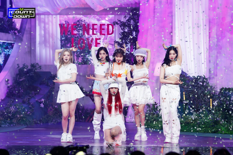 220721 STAYC 'BEAUTIFUL MONSTER' at M Countdown documents 8