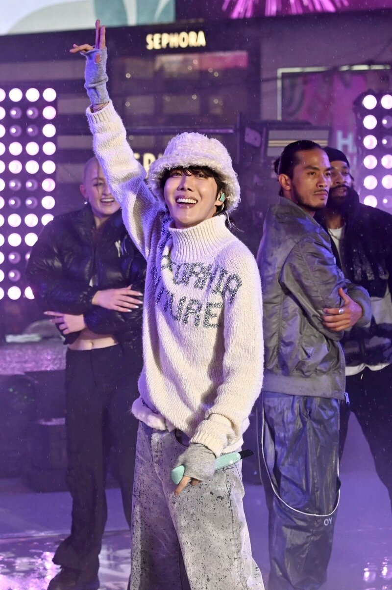 221231 j-hope at Dick Clark's New Year's Rockin Eve documents 12