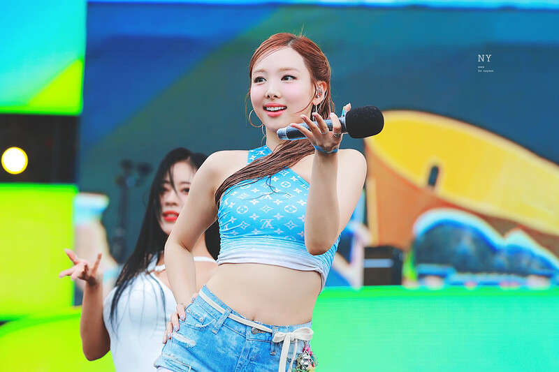 240707 TWICE Nayeon - Waterbomb in Seoul Day 3 documents 1