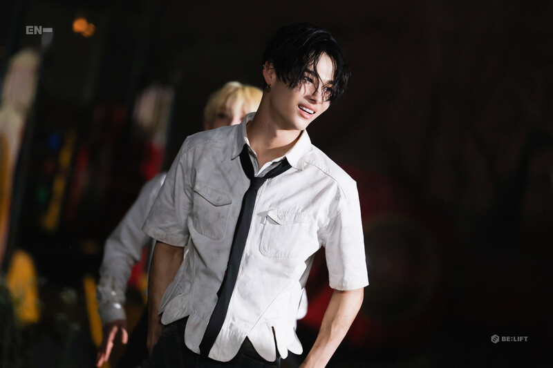 ENHYPEN <BROUGHT THE HEAT BACK> MV BEHIND PHOTO SKETCH documents 5