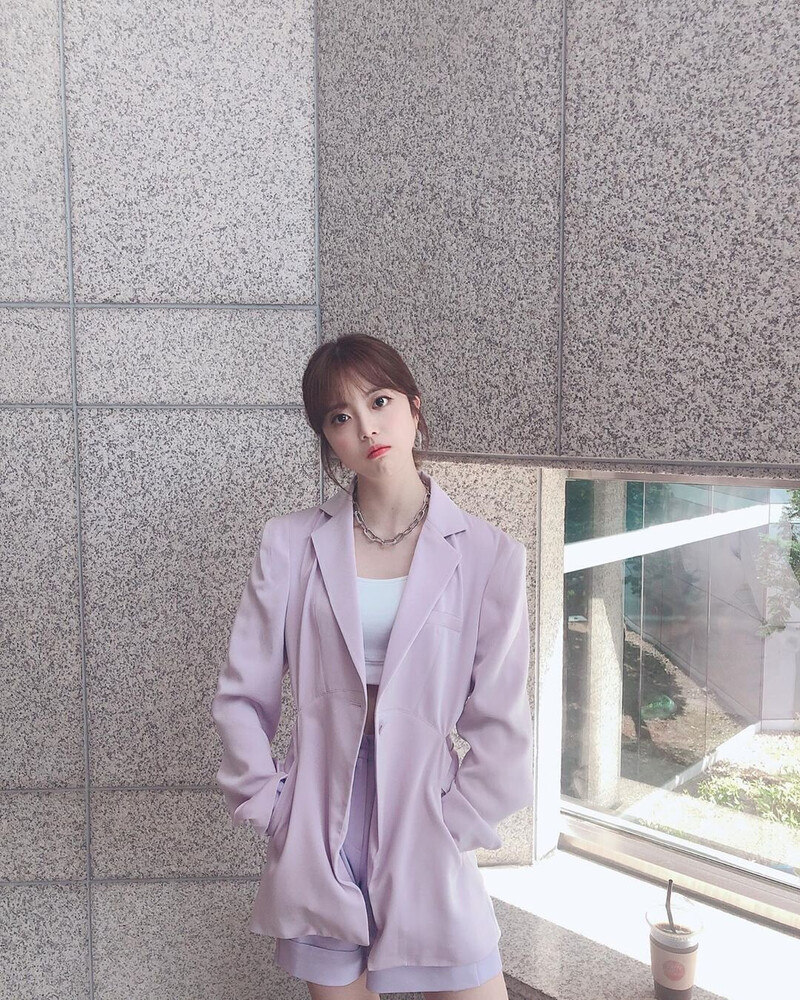 200621 Suyeon Instagram update documents 3