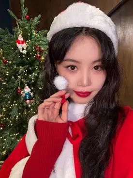 241224 SOOJIN SNS Update - Merry Christmas From Sootang