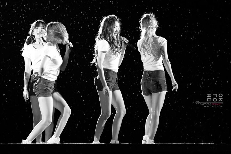 120818 Girls' Generation at SMTown in Seoul documents 2