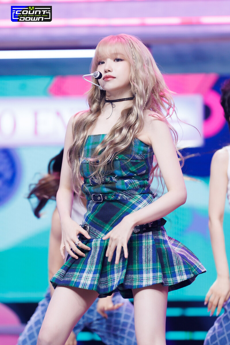 230810 JO YURI - 'TAXI' at M COUNTDOWN documents 7