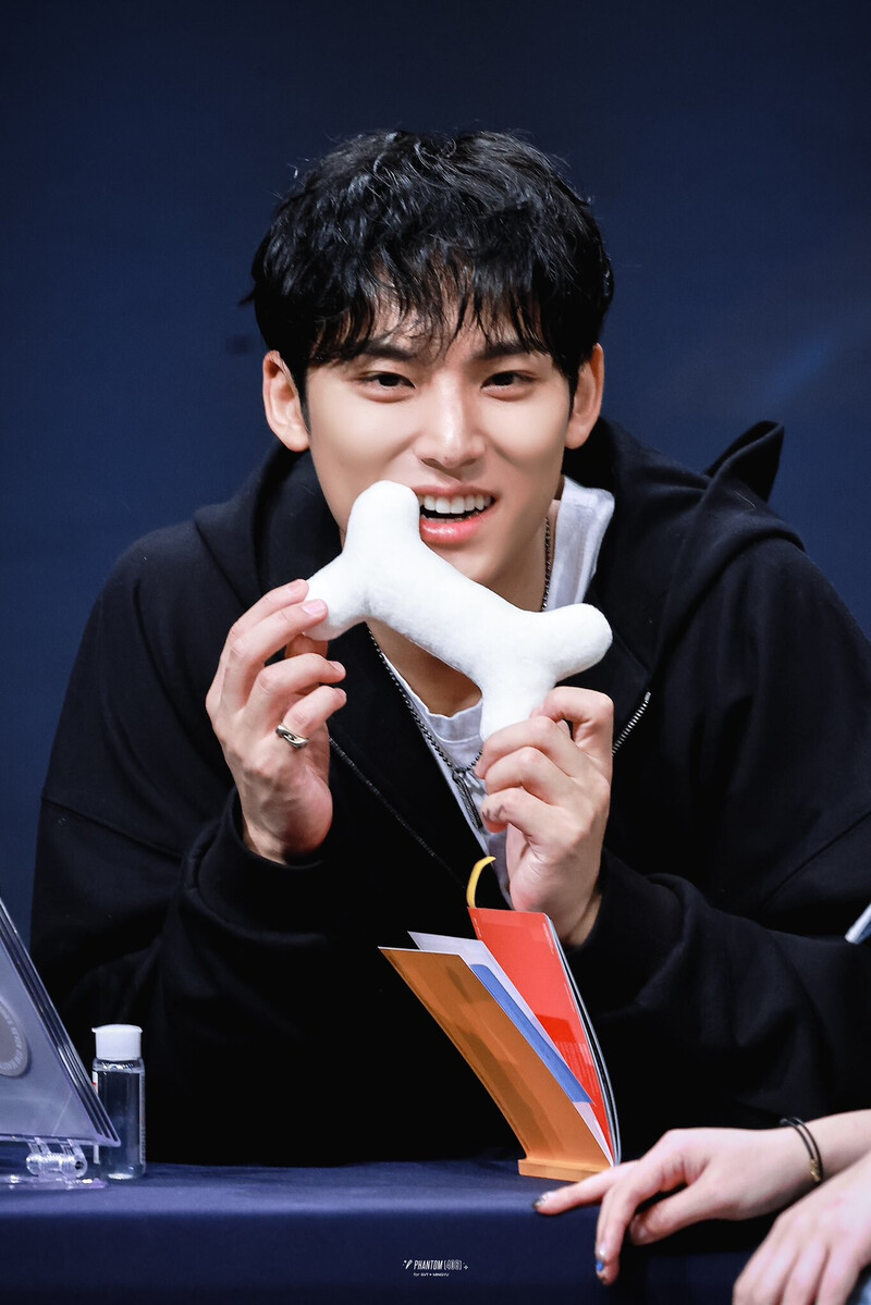 241016 SEVENTEEN Mingyu - Fansign Event documents 4