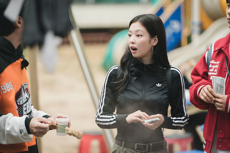 JENNIE - "Apartment 404" EP.3 & EP.4 Preview Photos documents 2