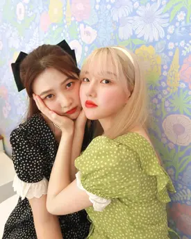 200617 Red Velvet Joy Instagram Update with Yerin