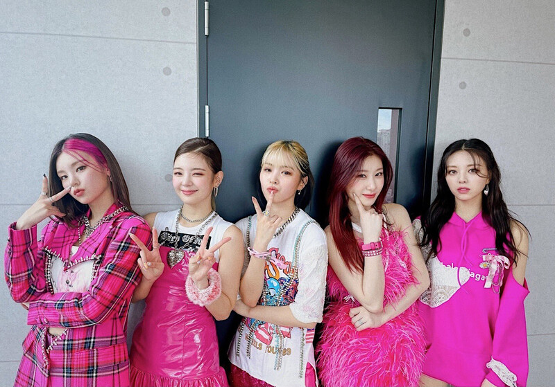 210925 ITZY Twitter Update documents 1