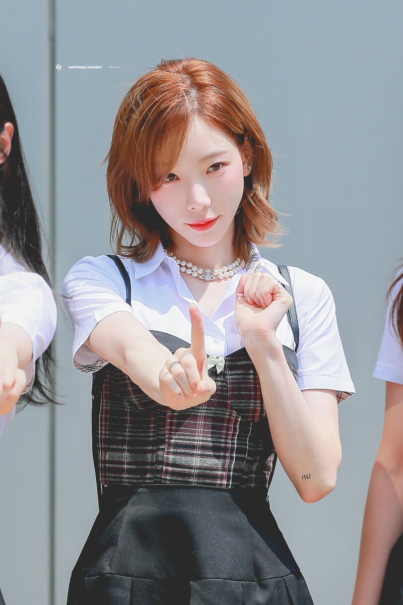 220728 SNSD Taeyeon - 'Knowing Bros' Filming documents 5