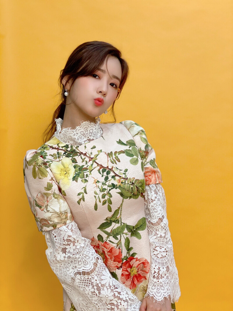 APINK 2020 Season's Greetings "FLORAL DAY" concept teasers documents 4