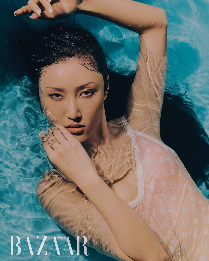 Hwa Sa X Louis Vuitton for  Harper's BAZAAR Korea April 2021 Issue documents 1