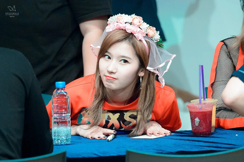 Sana1372.jpg