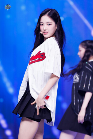 240523 tripleS Jiyeon - 'Girls Never Die' at M COUNTDOWN