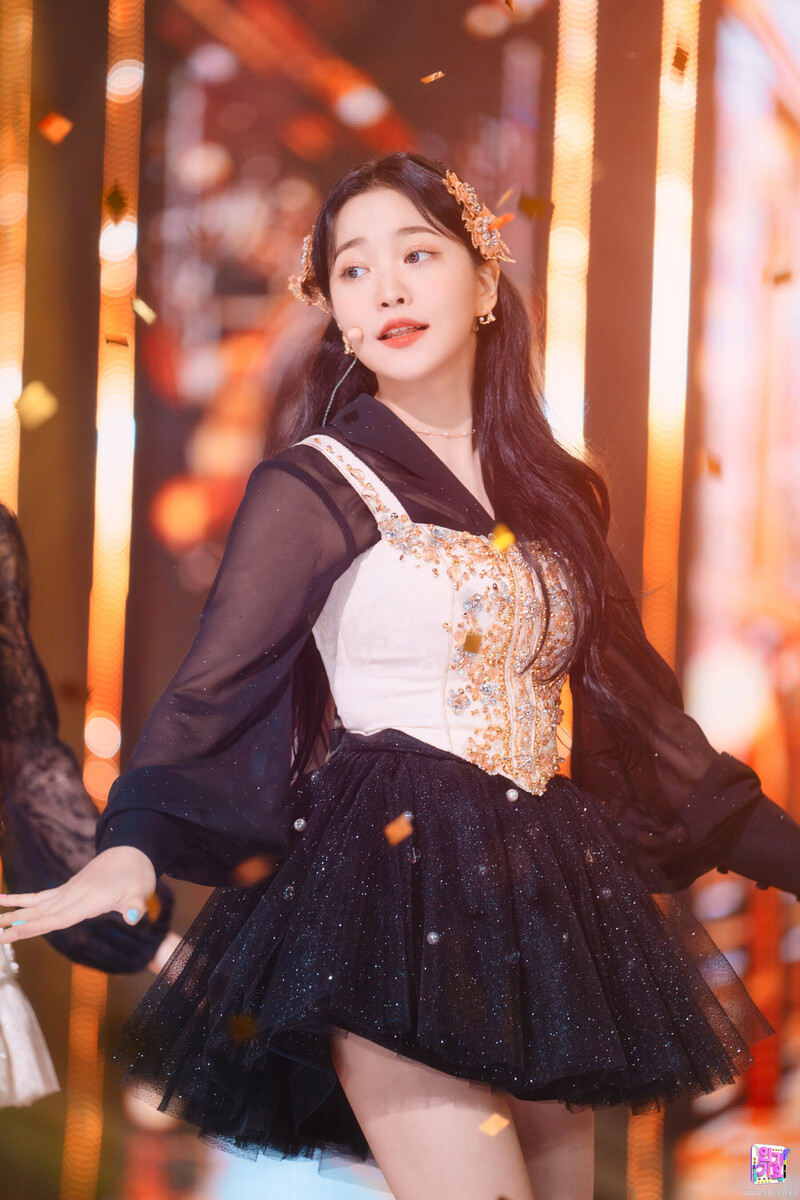 220403 Red Velvet Yeri - 'Feel My Rhythm' at Inkigayo documents 9