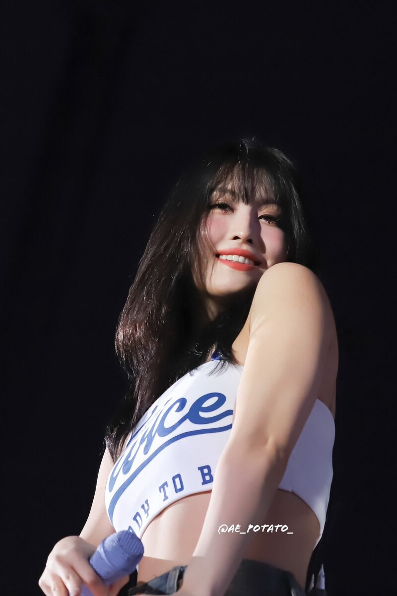 230520 TWICE Momo - ‘READY TO BE’ World Tour in Tokyo Day 1 documents 4