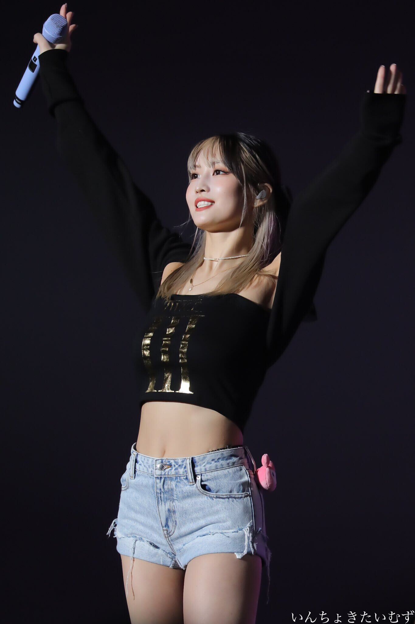 220425 TWICE Momo - 4TH WORLD TOUR 'Ⅲ' in Japan | kpopping