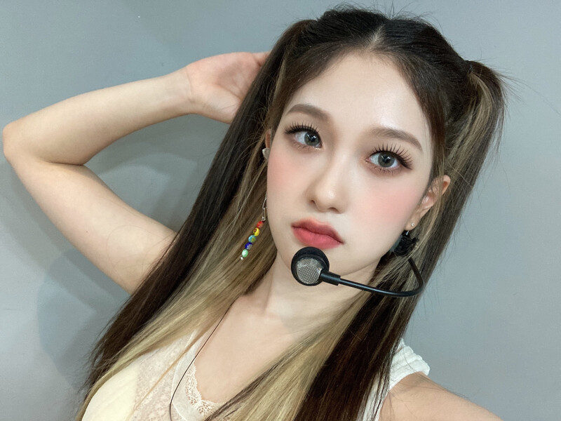 210603 fromis_9 Japan Twitter Update - Seoyeon documents 1