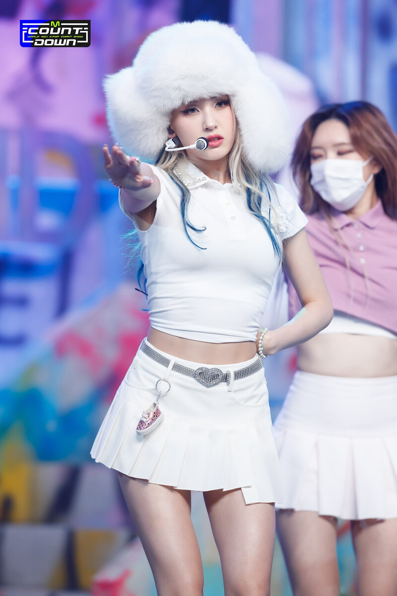 211104 SOMI - 'XOXO' at M Countdown documents 9