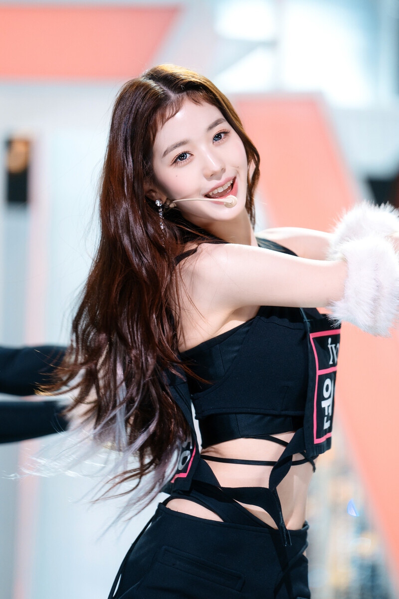 220828 IVE Wonyoung - 'After Like' at Inkigayo documents 4