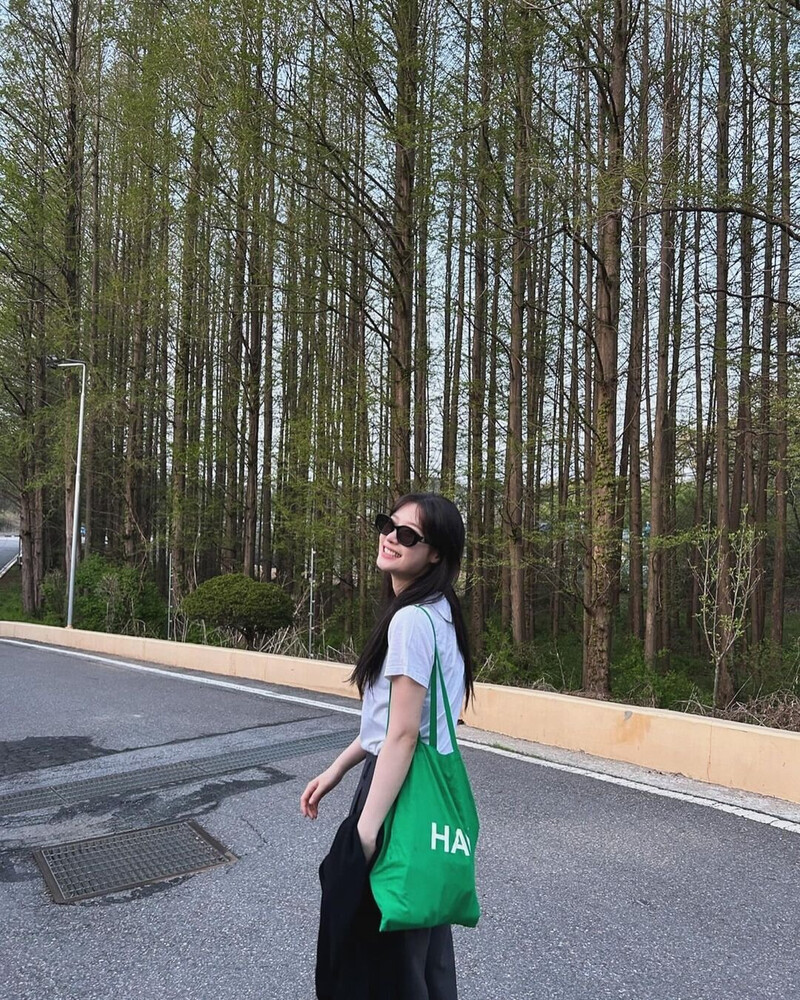 240427 Chaeyeon Instagram Update documents 5