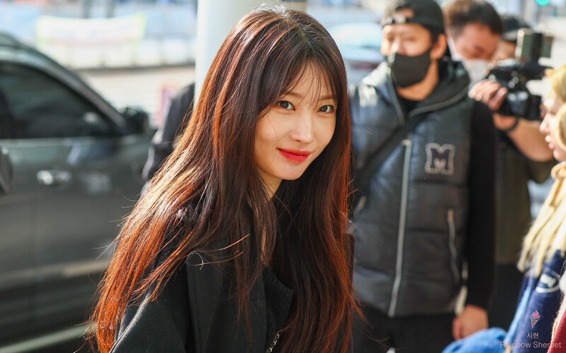 221119 EVERGLOW Sihyeon documents 7