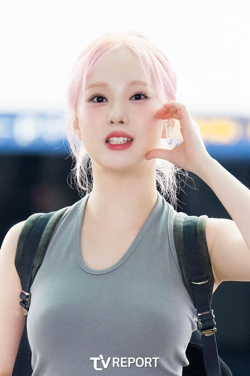 240711 VIVIZ Eunha - ICN Airport documents 2