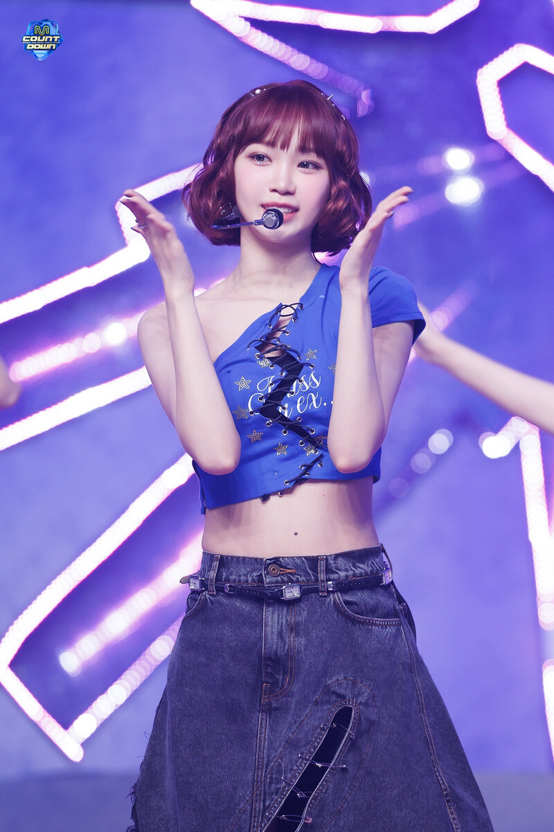 240905 LE SSERAFIM Chaewon - 'CRAZY' + '1-800-hot-n-fun' at M COUNTDOWN documents 7