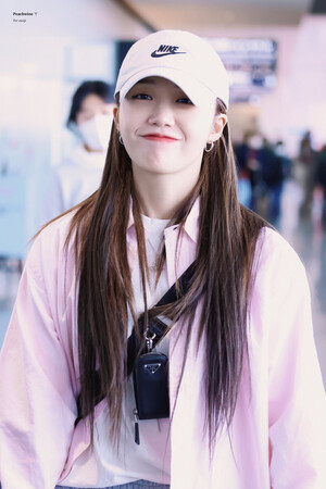 230320 Apink EUNJI at Gimpo International Airport