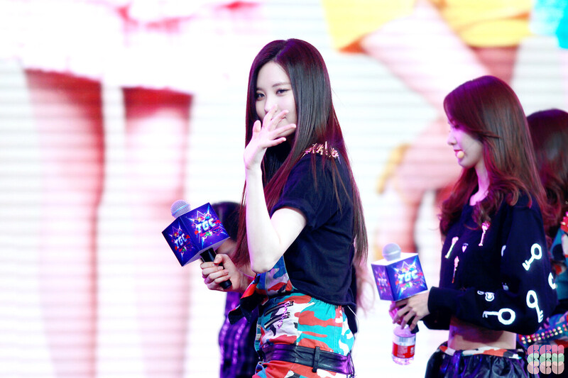 131130 Girls' Generation Seohyun at Blade&Soul Party documents 1