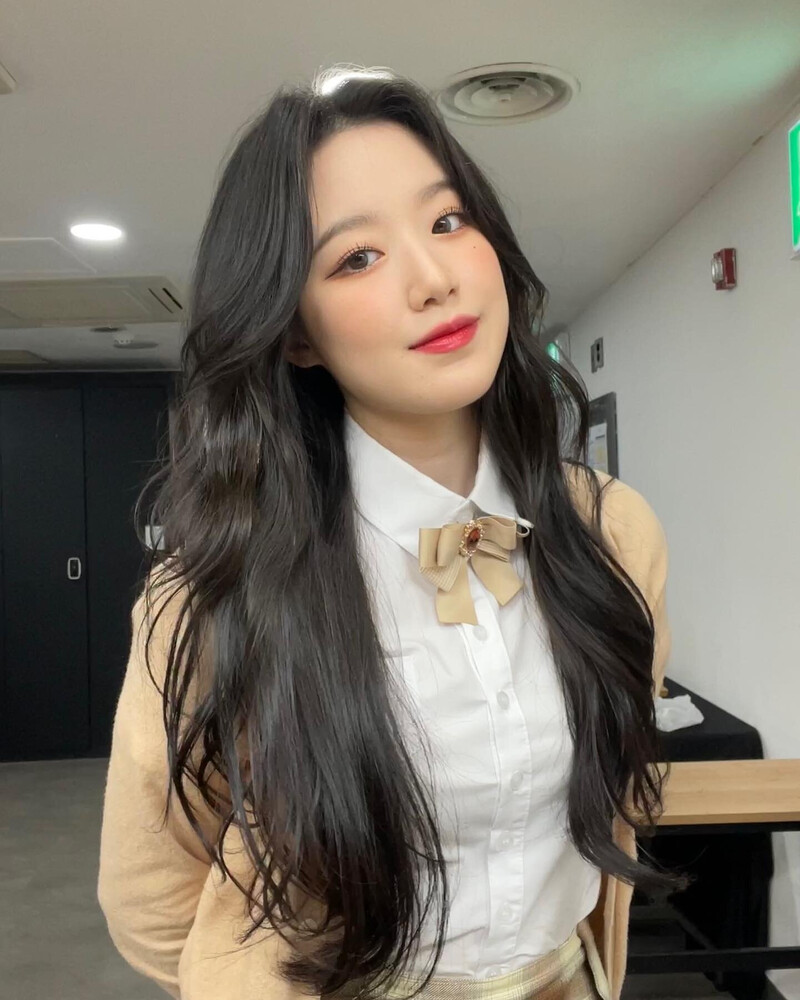 220521 (G)I-DLE Shuhua Instagram Update documents 1