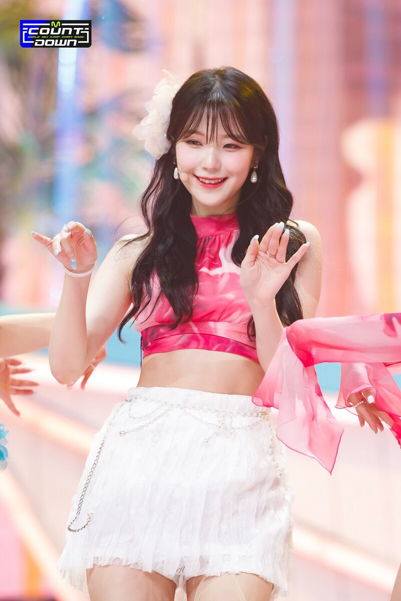 220630 fromis_9 'Stay This Way' at M Countdown documents 8