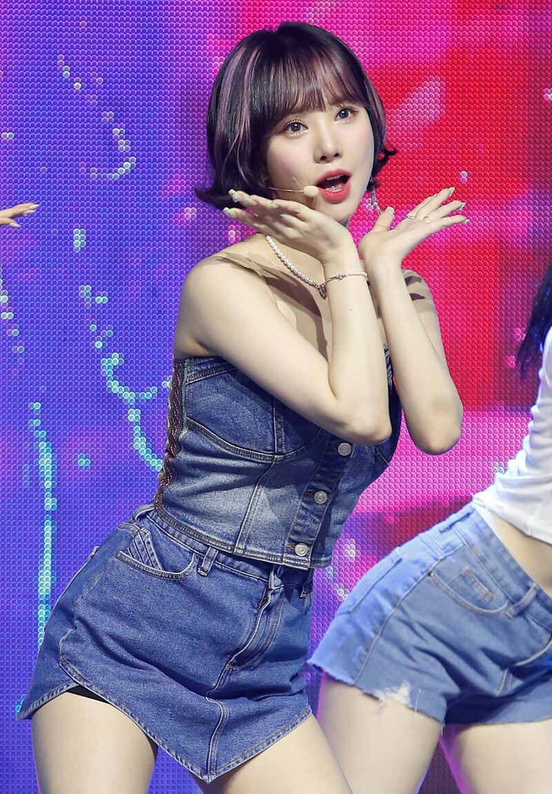 220706 VIVIZ Eunha - 2nd Mini Album 'Summer Vibe' Press Showcase documents 12