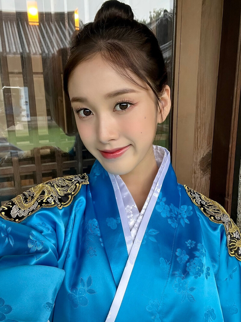 220910 STAYC Twitter Update - Chuseok 2022 documents 5