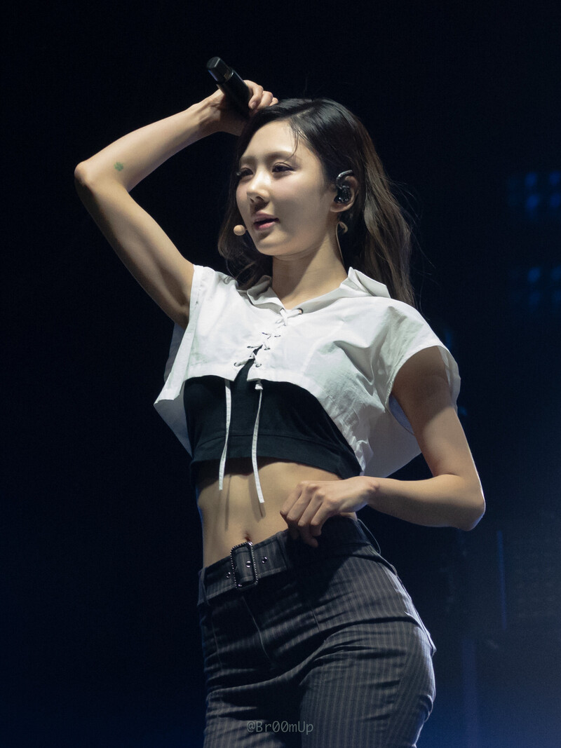 230315 Dreamcatcher Yoohyeon - ‘Reason : Makes Dreamcatcher’ in Irving documents 14