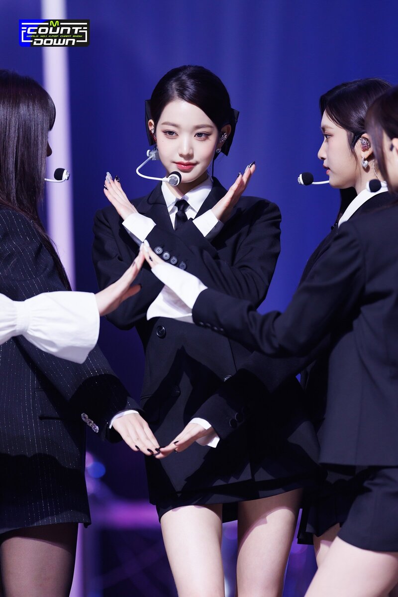 230413 IVE Wonyoung - 'I AM' & 'Kitsch' at M COUNTDOWN documents 13