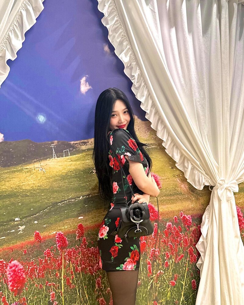 240309 Red Velvet Joy Instagram Update documents 24
